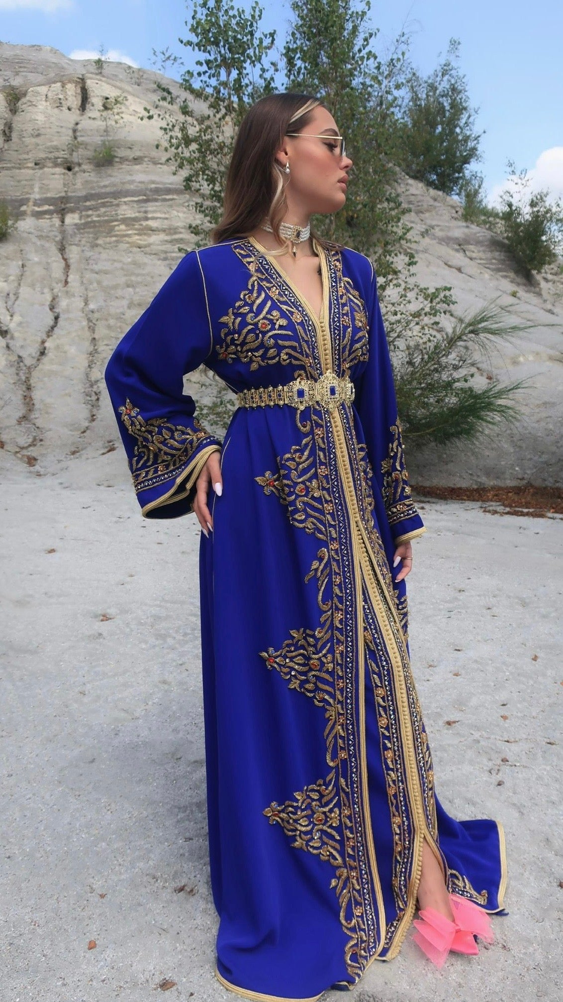 Takchita bleu roi perlée