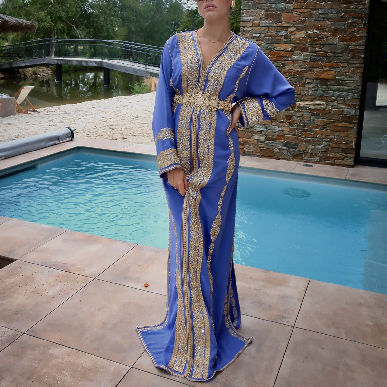 Caftan perlée bleu